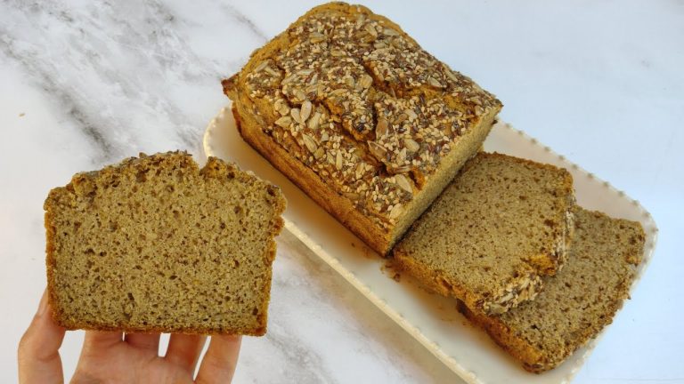 Pan de harina de garbanzo en sartén