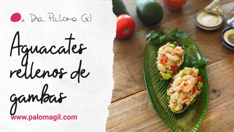 Aguacates rellenos de gambas al horno
